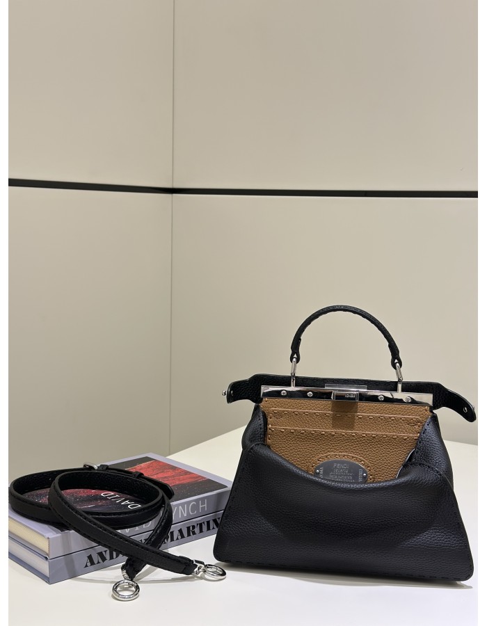Peekaboo ISeeU Small FENDI