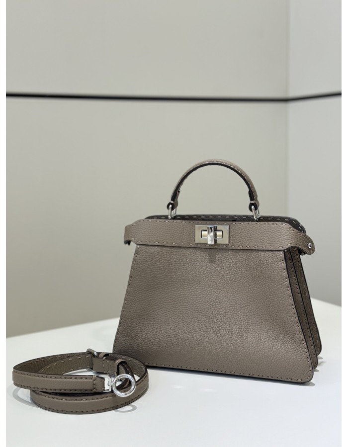 Peekaboo ISeeU Small FENDI