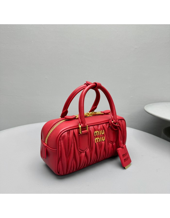 Borsa Arcadie in nappa matelassé MIUMIU
