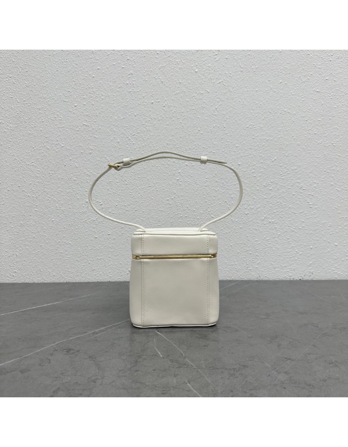 CUBE IN MORBIDA PELLE DI VITELLO CELINE