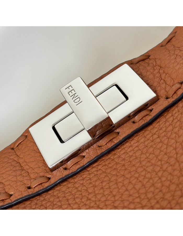 Peekaboo ISeeU Small FENDI