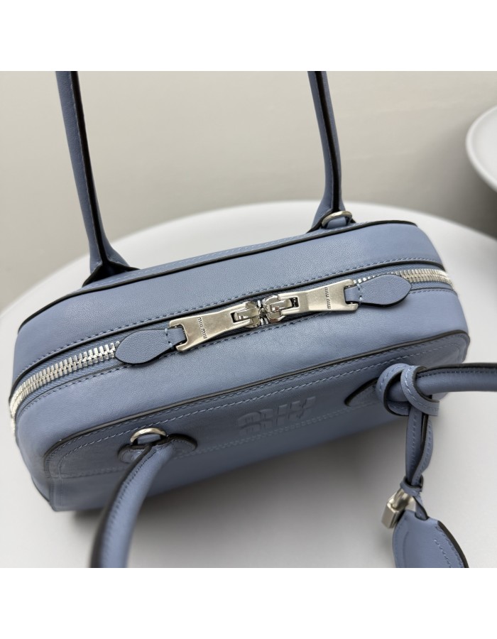 Borsa Vivant in nappa MIUMIU