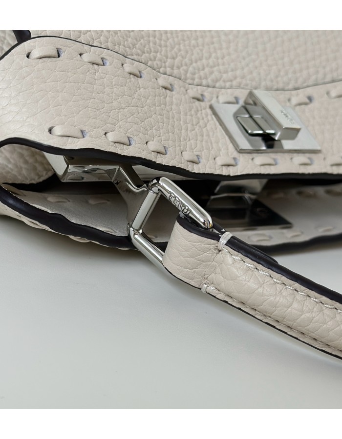 Peekaboo ISeeU Petite FENDI