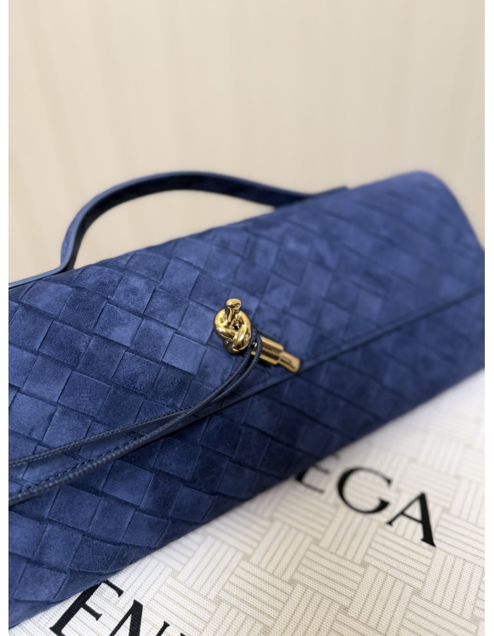 Andiamo Clutch BOTTEGA VENETA