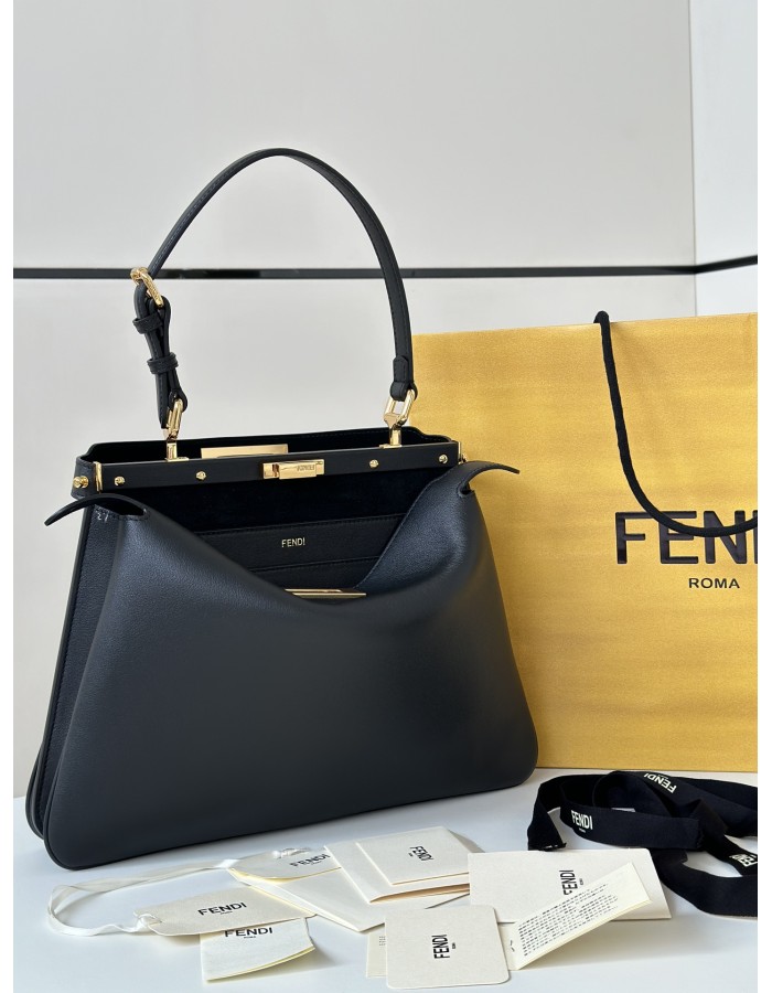 PEEKABOO SOFT MEDIUM FENDI