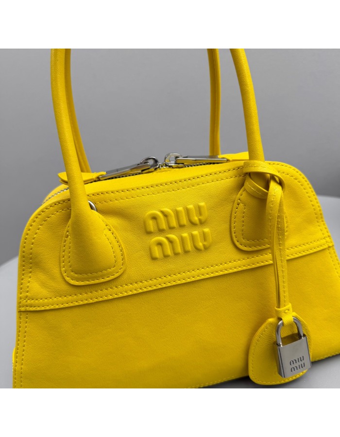 Borsa Vivant in nappa MIUMIU