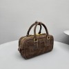 Borsa Arcadie in pelle scamosciata con imbottitura MIUMIU