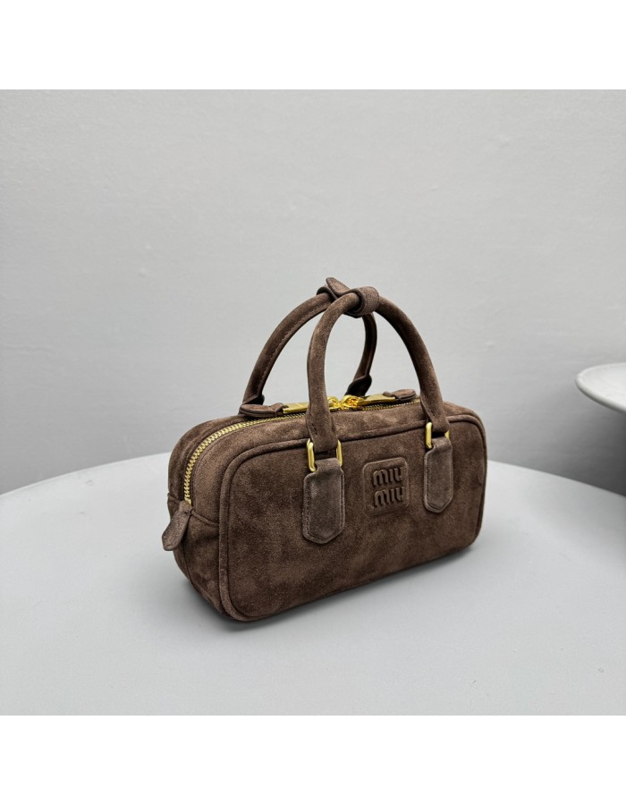 Borsa Arcadie in pelle scamosciata con imbottitura MIUMIU