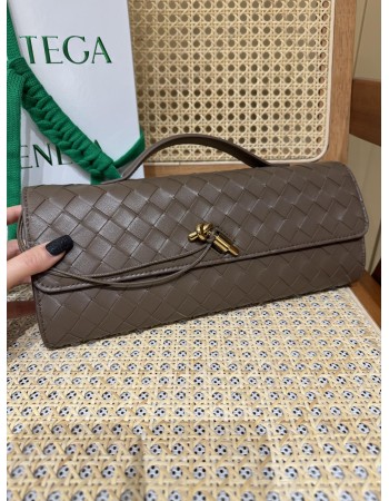 Andiamo Clutch BOTTEGA VENETA