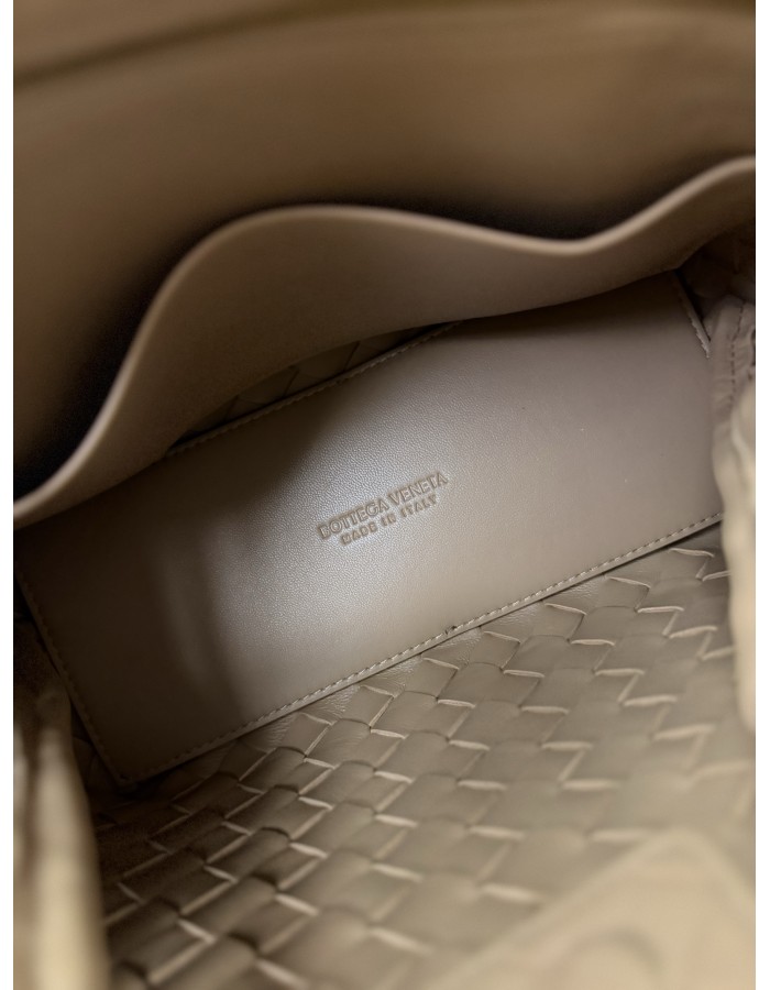 Andiamo piccola BOTTEGA VENETA