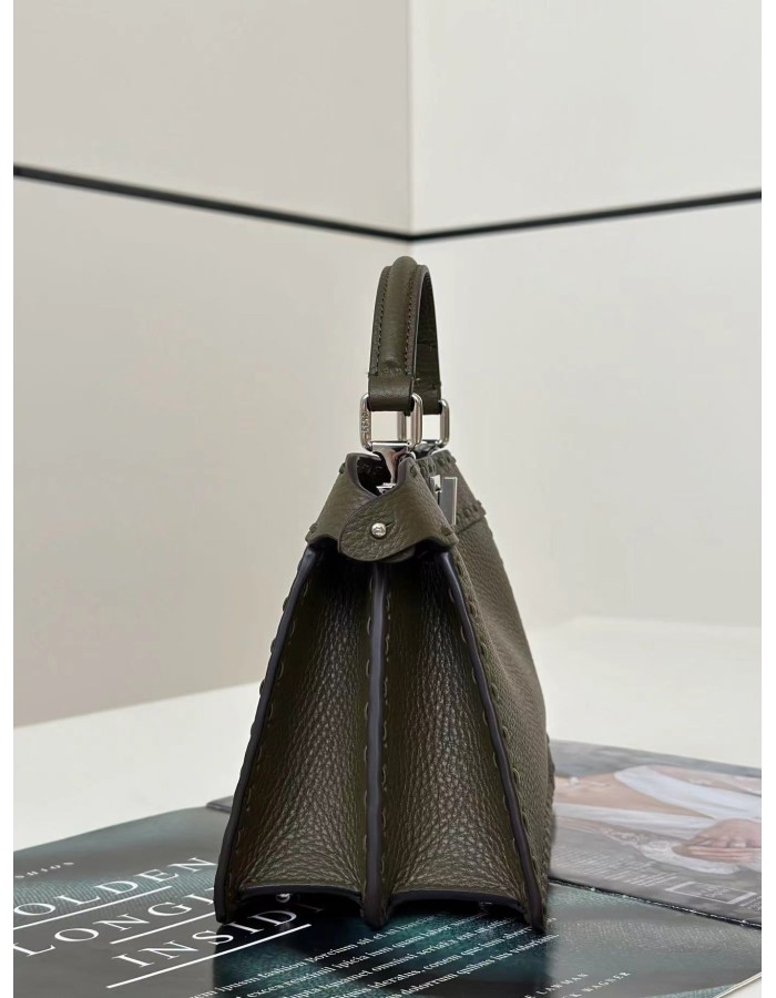 Peekaboo ISeeU Petite FENDI