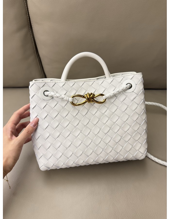 Andiamo piccola BOTTEGA VENETA