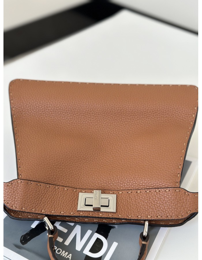 Peekaboo ISeeU Small FENDI