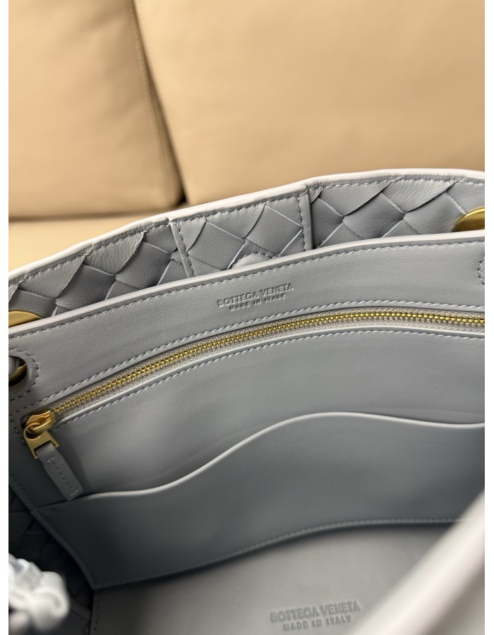 Andiamo piccola BOTTEGA VENETA