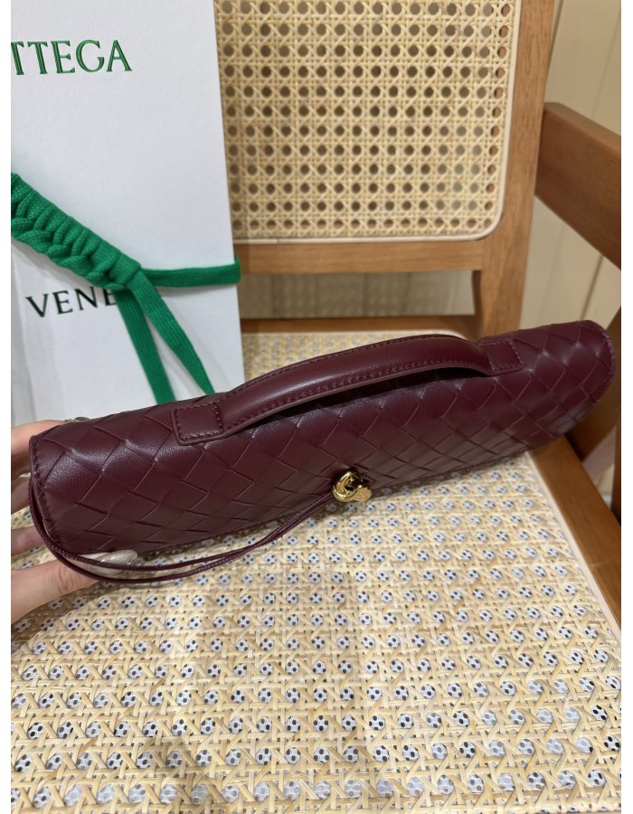 Andiamo Clutch BOTTEGA VENETA