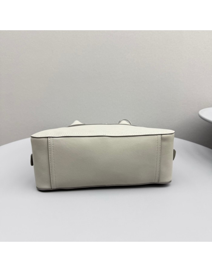 Borsa Vivant in nappa MIUMIU