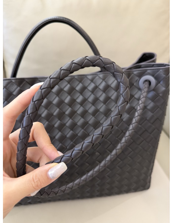 Andiamo grande BOTTEGA VENETA