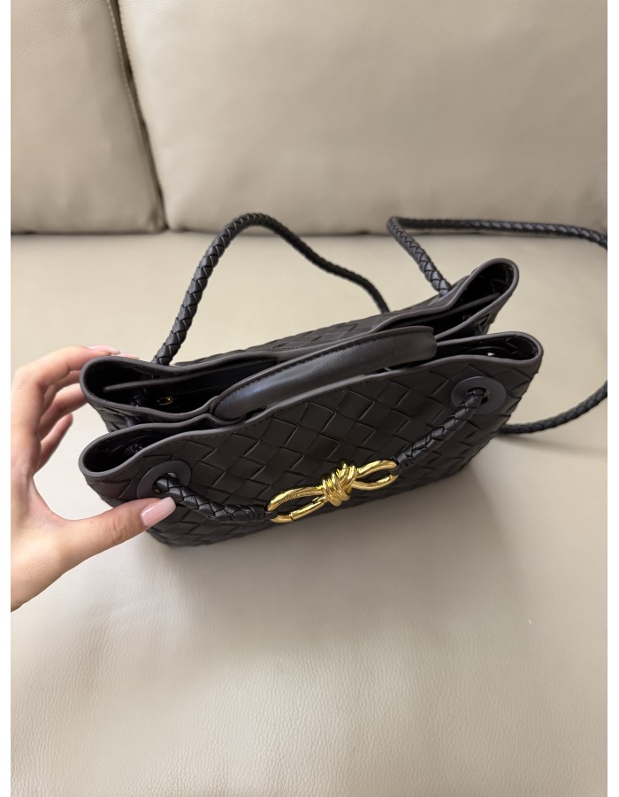 Andiamo piccola BOTTEGA VENETA