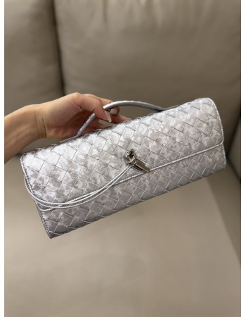 Andiamo Clutch BOTTEGA VENETA