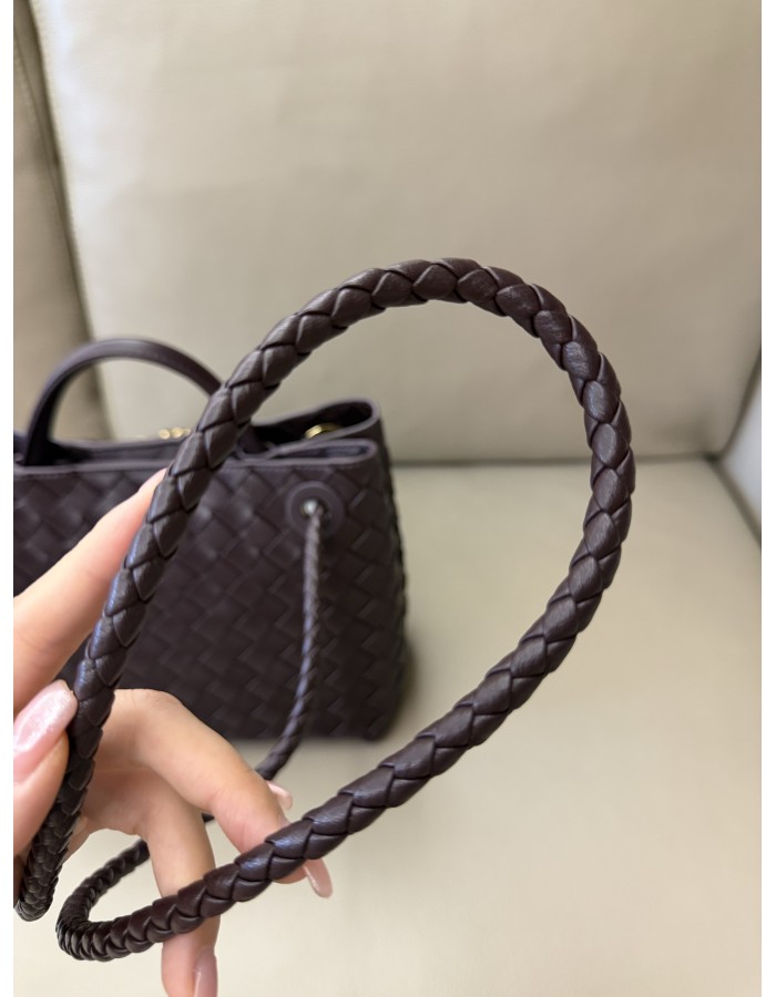 Andiamo piccola BOTTEGA VENETA