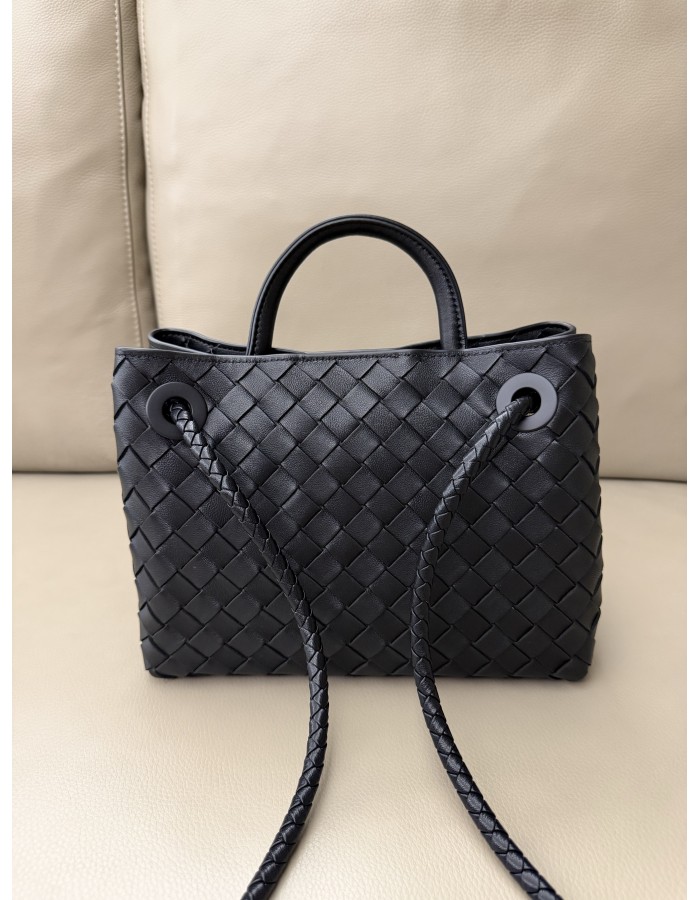 Andiamo piccola BOTTEGA VENETA