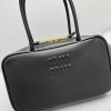 Borsa Beau in pelle MIUMIU