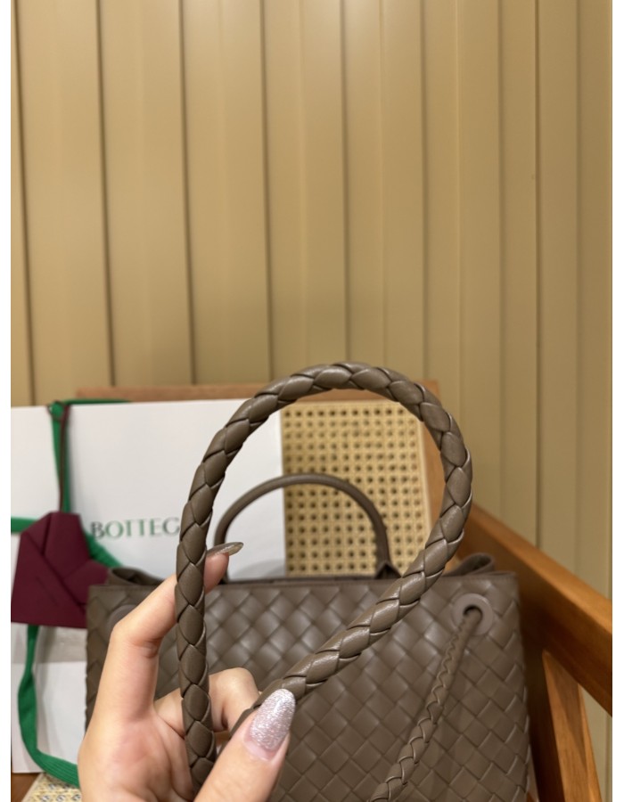 Andiamo East-West BOTTEGA VENETA
