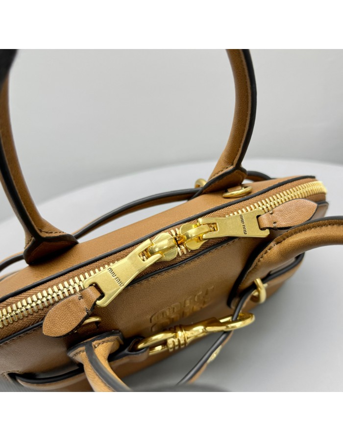 Borsa Aventure in nappa MIUMIU