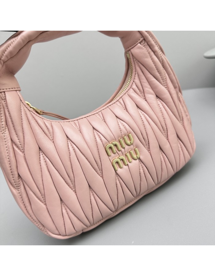 Borsa Wander in nappa matelassé MIUMIU