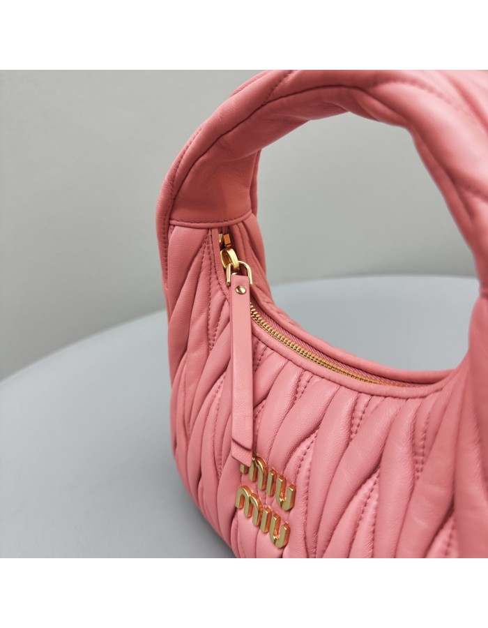 Borsa Wander in nappa matelassé MIUMIU