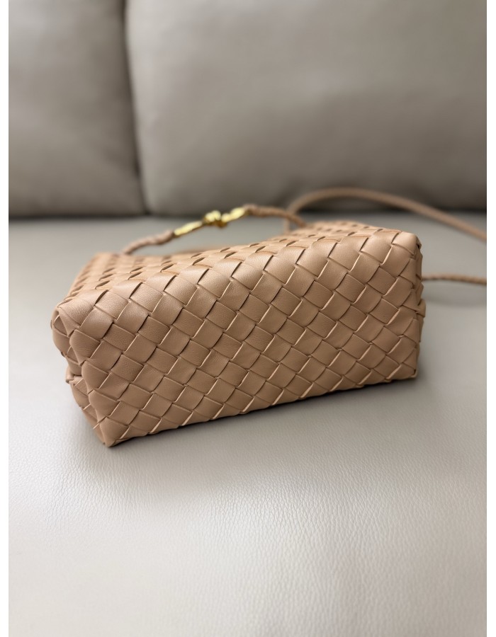 Andiamo piccola BOTTEGA VENETA