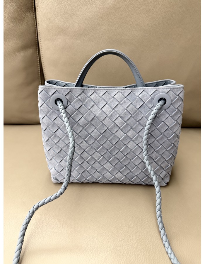 Andiamo piccola BOTTEGA VENETA