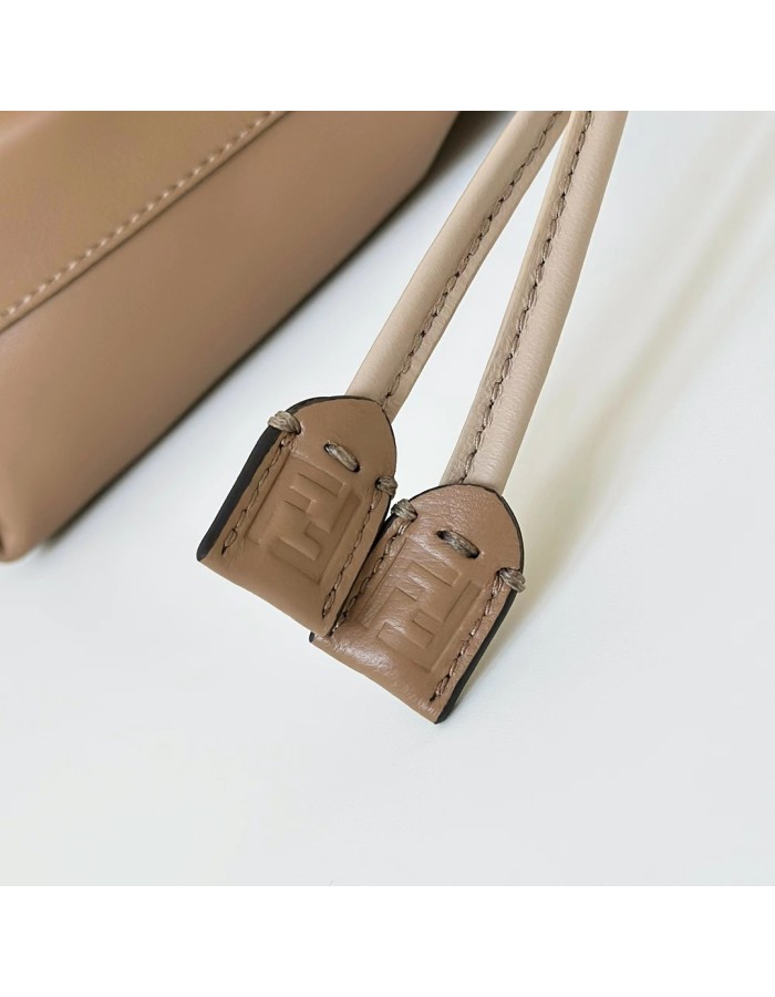 Baguette Soft Medium FENDI