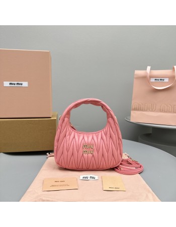 Borsa Wander in nappa matelassé MIUMIU