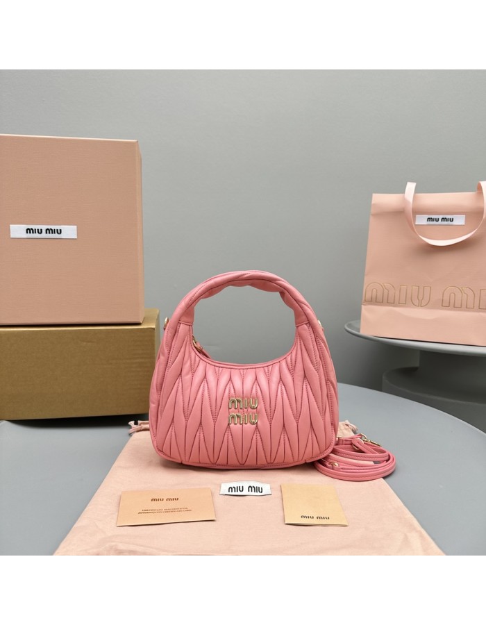 Borsa Wander in nappa matelassé MIUMIU