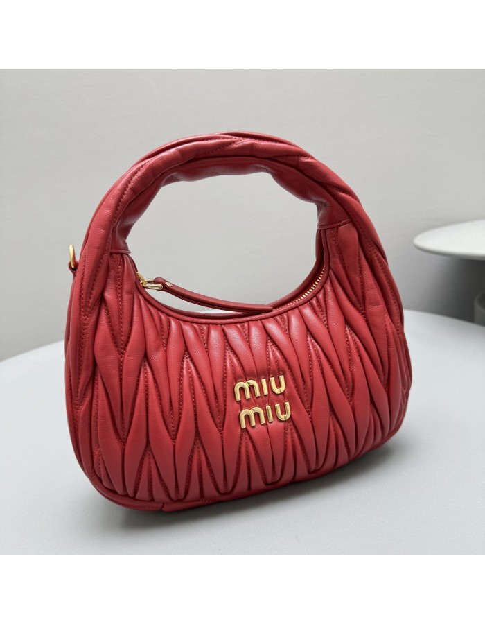Borsa Wander in nappa matelassé MIUMIU