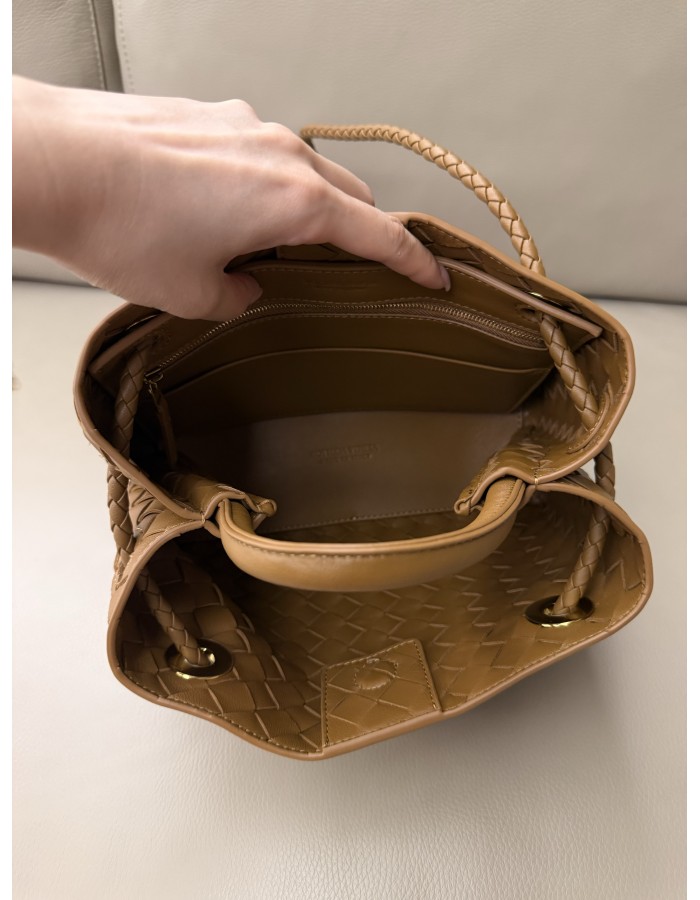 Andiamo piccola BOTTEGA VENETA