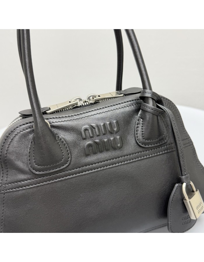 Borsa Vivant in nappa MIUMIU