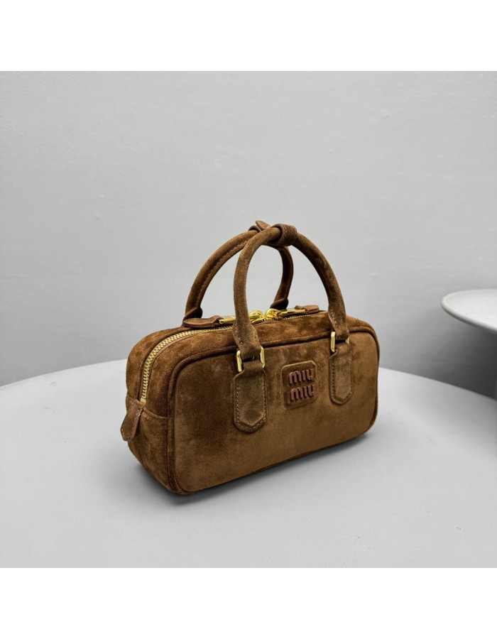 Borsa Arcadie in pelle scamosciata con imbottitura MIUMIU