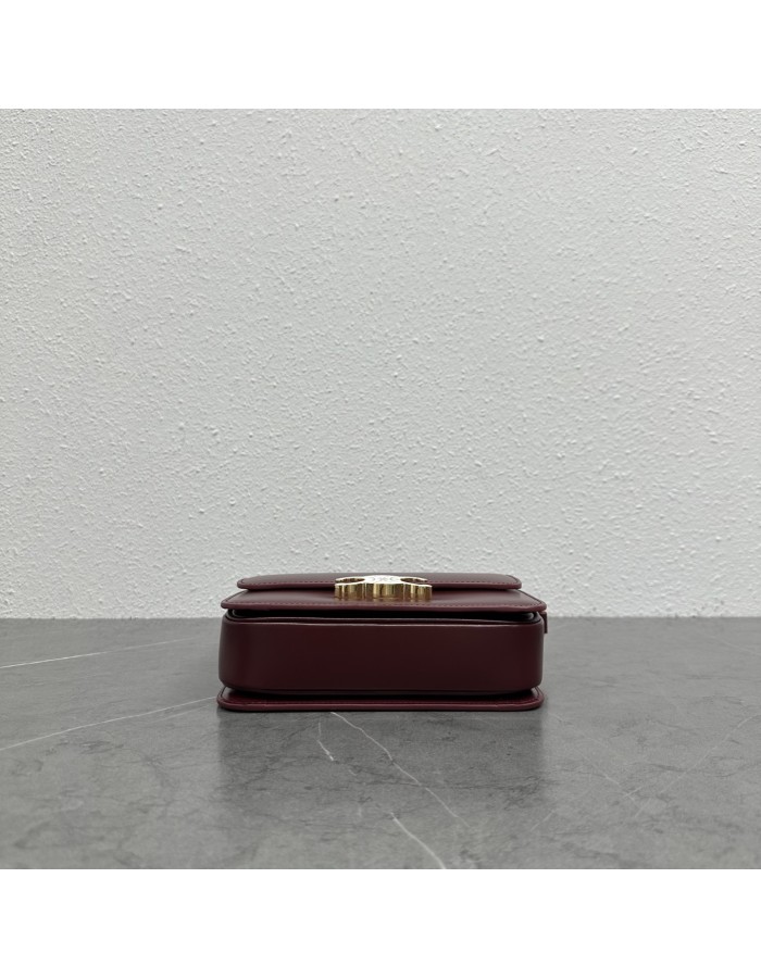 BORSA TEEN TRIOMPHE CON CHIUSURA SMALTATA CELINE