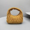 Borsa Wander in pelle scamosciata MIUMIU
