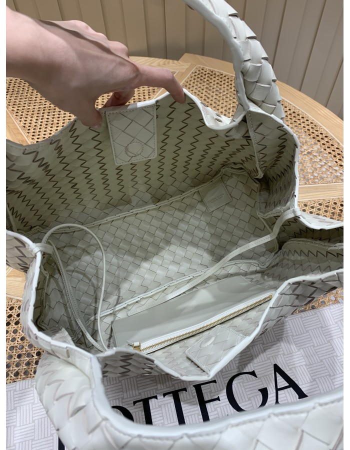 Campana grande BOTTEGA VENETA