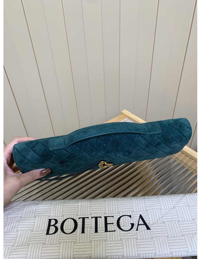 Andiamo Clutch BOTTEGA VENETA