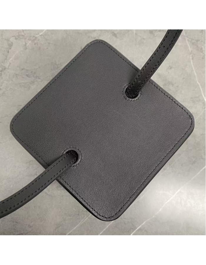 CUBE IN MORBIDA PELLE DI VITELLO CELINE
