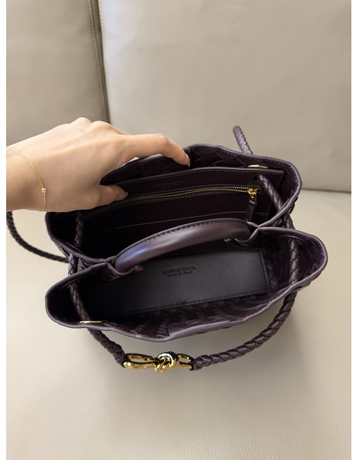 Andiamo piccola BOTTEGA VENETA