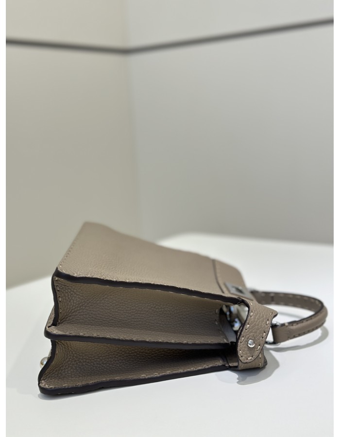 Peekaboo ISeeU Small FENDI