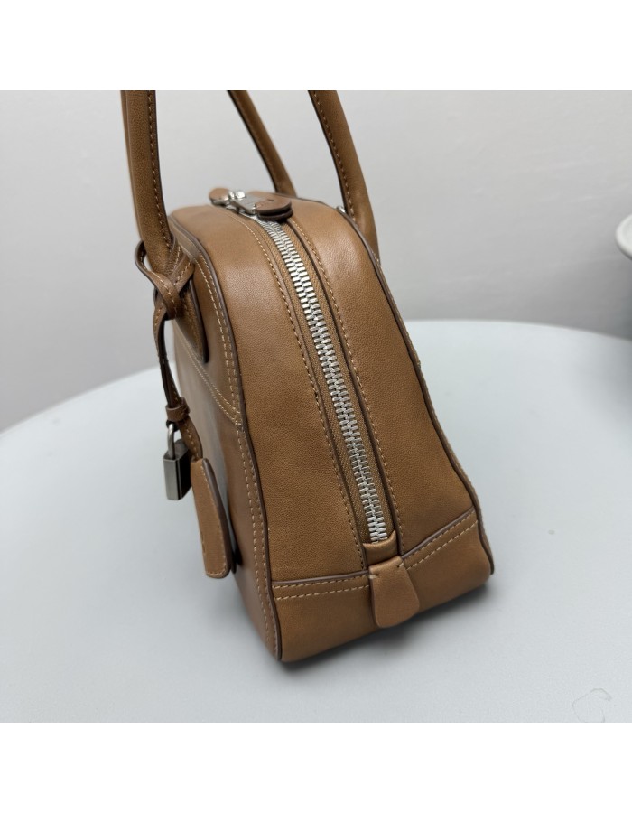 Borsa Vivant in nappa MIUMIU