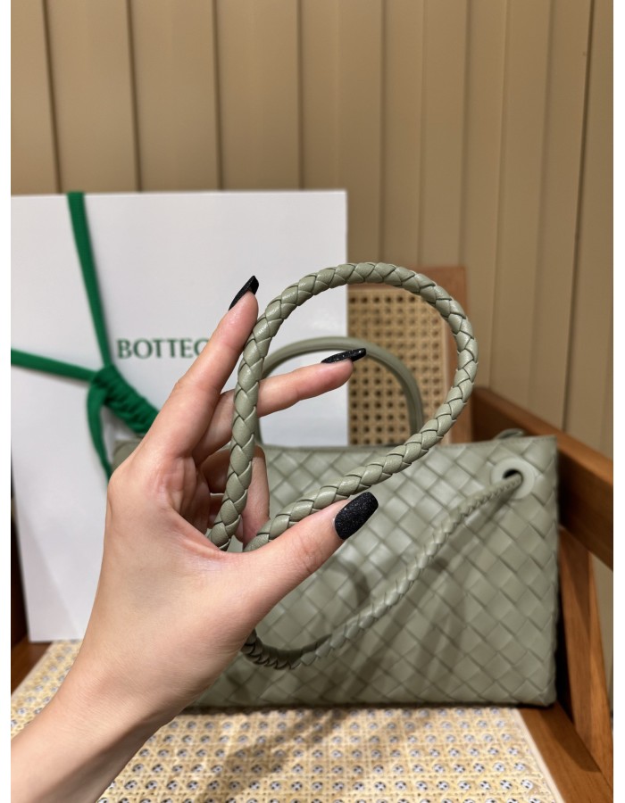 Andiamo East-West BOTTEGA VENETA