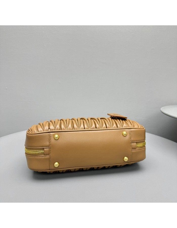 Borsa Arcadie in nappa matelassé MIUMIU