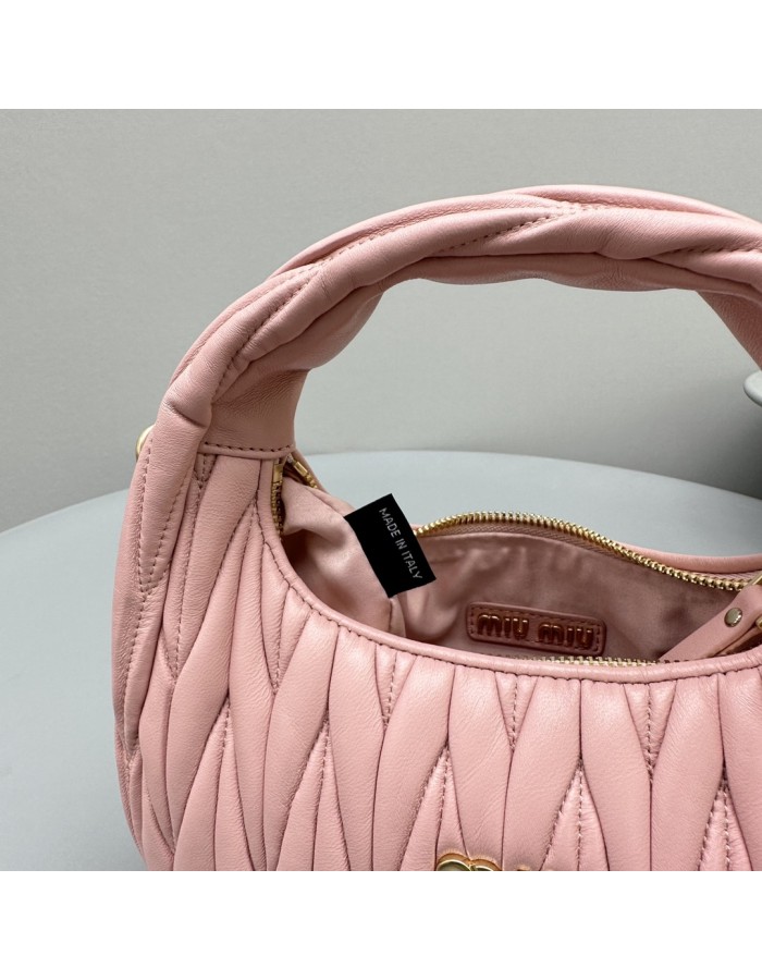 Borsa Wander in nappa matelassé MIUMIU